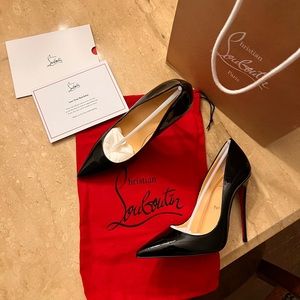 Selling Christian Louboutin heels So Kate 100mm. Brand new never worn